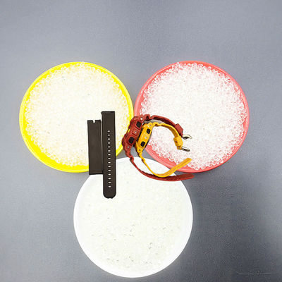 OEM Materiał tworzyw sztucznych do formowania surowiec TPU pelet 70A materiał TPU oporowy na ogień części elektroniczne