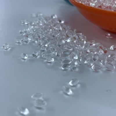 Przejrzysta, miękka obudowa TPU z doskonałym dopasowaniem i doskonałą odpornością na zadrapania