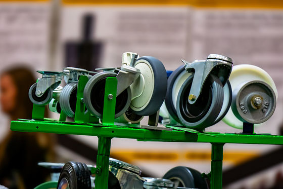 Surowiec do okładzin kół Castor Quay Fiber TPU Dobra twardość Odporność na hydrolizę Odporność chemiczna Materiał super ścierny