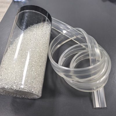 Materiał odporny na promieniowanie UV, poziom ochrony UV 4, surowiec TPU do przezroczystych kabli, etui ochronnych, kropek LED