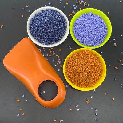 Granulat TPU z włókna, wysoka twardość, odporność na ścieranie seria GF do kółek przemysłowych i akcesoriów elektronicznych